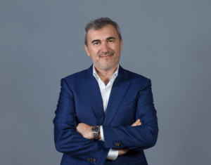 Andrea  Santagata